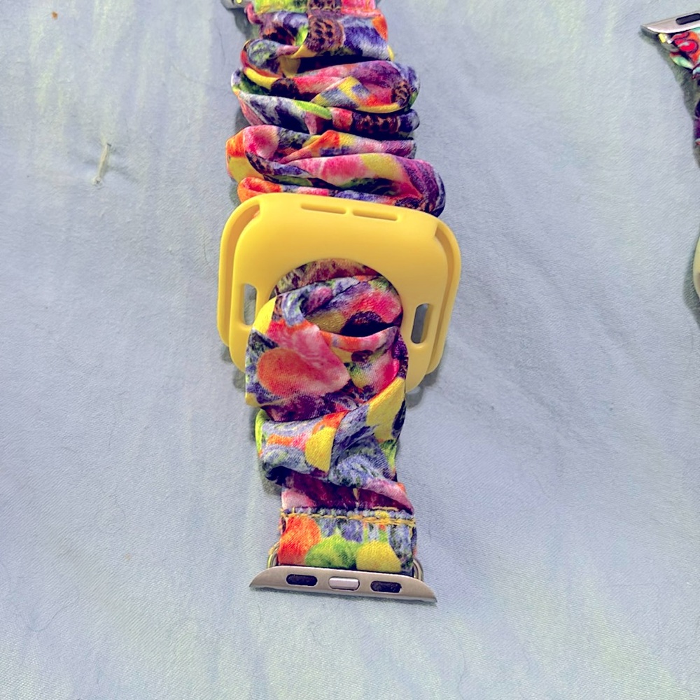 IWATCH SCRUNCHIE BAND WITH BUMPER